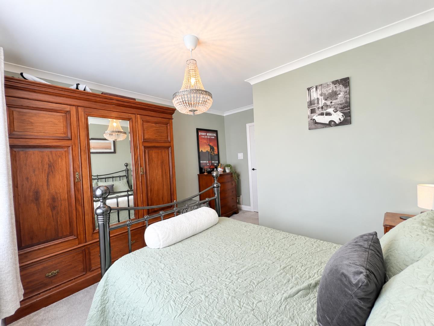West End Avenue, Porthcawl, Bridgend County Borough, CF36 3NF